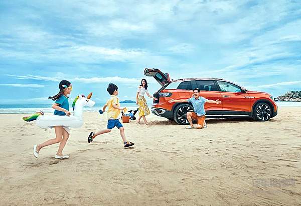 当电车越跑越快 ID. 6 CROZZ却只想靠谱儿