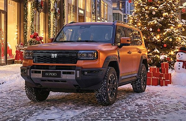 插混高端越野车二选一 捷途纵横G700与坦克700谁更强？