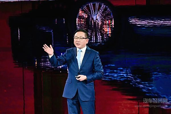 星途揽月C-DM20.99万元全球巅峰上市丨油电同价全新定义全球混动旗舰新标杆