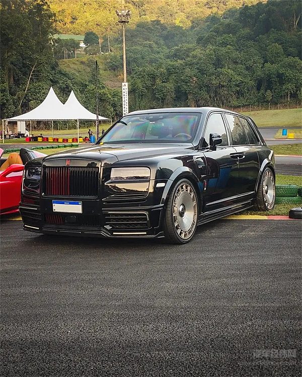 劳斯莱斯库里南MANSORY定制版