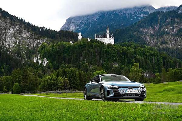 Grand Tour--Audi e-tron GT溯源之旅