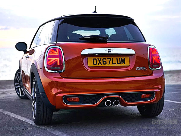 从LED到OLED 汽车尾灯如何变得更潮？