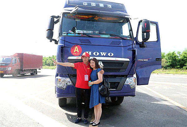 自建百人大群只为学好驾驶 豪沃铁粉张俊涛获成都站节油冠军  