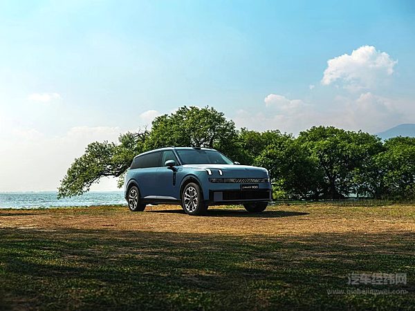 高端SUV对决 问界M8与领克900谁的性价比更高？