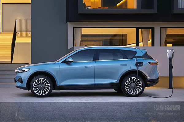 增程式电动SUV二选一 岚图FREE与理想ONE谁更强？