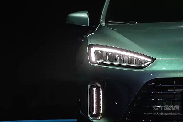 跌出万辆俱乐部，AITO问界11月销量环比下跌超30%，问题出在哪里？