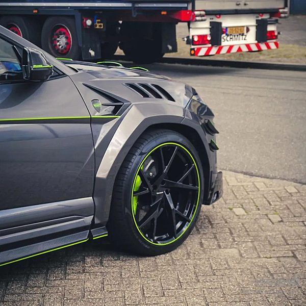 兰博基尼URUSMANSORY定制版