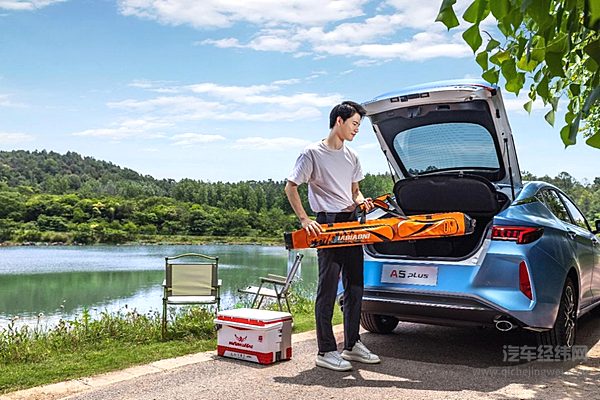 7万元级掀背式动感家轿 江淮A5 PLUS正式上市