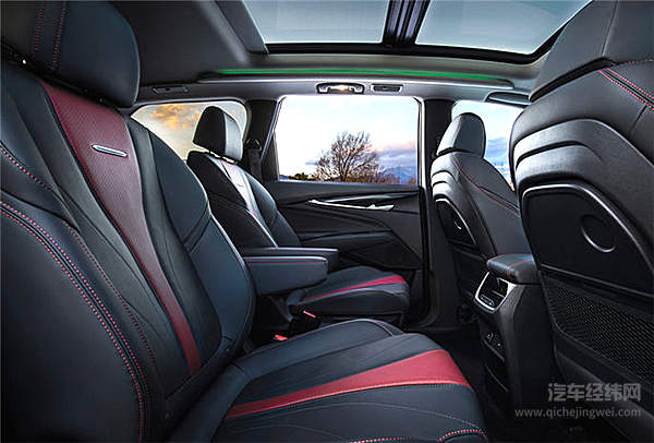 丽江试驾上汽大通MAXUS G50 六口之家出行标配即将上市