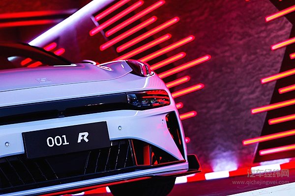 瞄准超跑市场的极氪001FR有哪些硬核实力？
