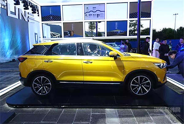 这次换车标 奔腾“世界之窗”完胜奥迪“四个圈”！