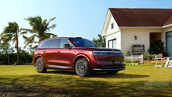 继续卷智驾！华为、比亚迪、星途、小鹏谁更懂行？