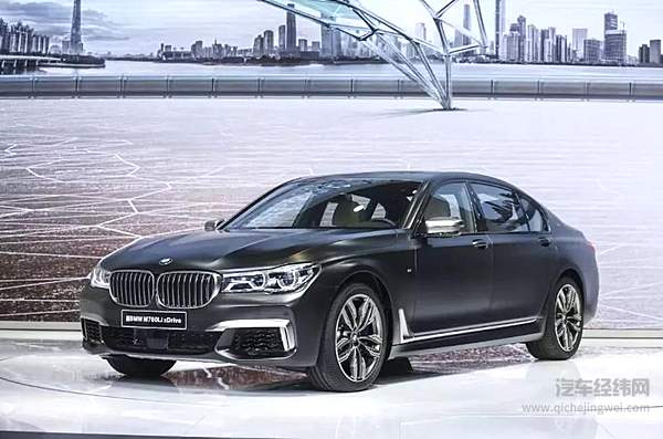 奥迪A8霍希版亮相 复活W12发动机挑战迈巴赫S级