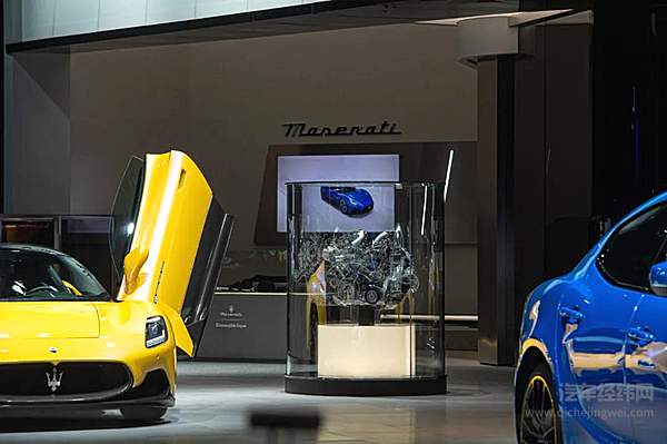 玛莎拉蒂首款混动SUV 新Levante 锋芒版全球首秀