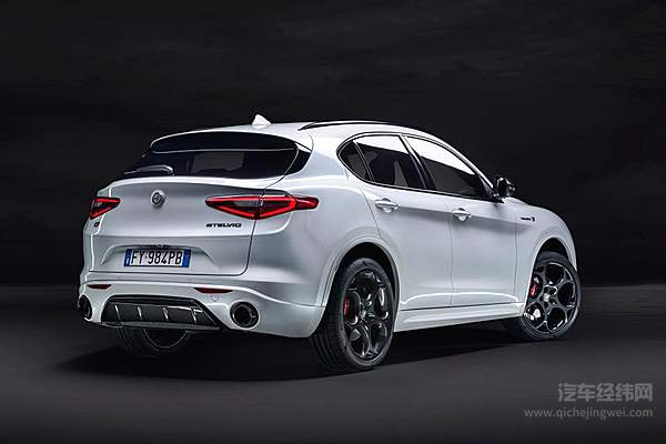 来自亚平宁的精神小伙 好看不火的阿尔法罗密欧Stelvio Veloce Ti