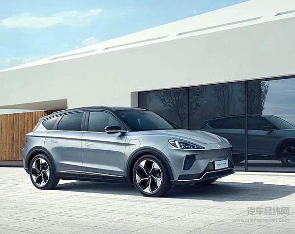 从ARCFOX αT来看 为何高端就要纯电？