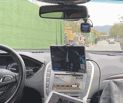 路上有遇到蛇皮袋和驾校的一些教练车