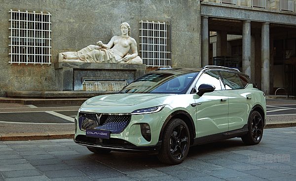 既拼配置也拼科技 岚图知音与阿维塔07谁的性价比更高？