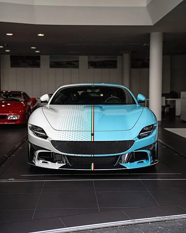 法拉利RomaMANSORY定制版