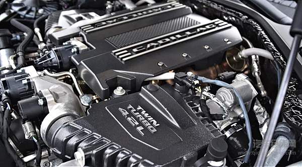 当我们迎来越来越多的6缸混动超跑时 谁杀死了V8 