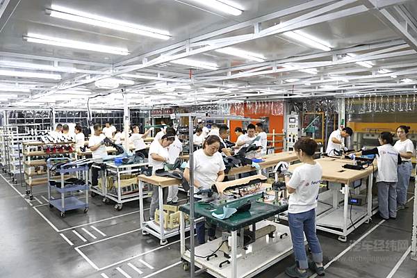 转型升级看东风 绿色鸿泰：低碳服务、智能制造齐头并进