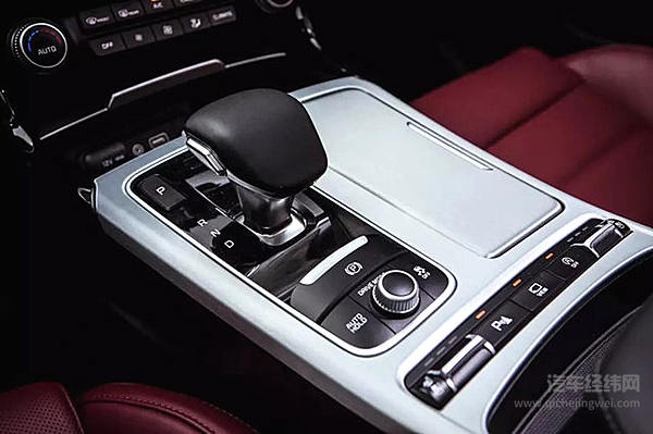 这辆车的颜值只能给九分 少一分怕TA骄傲