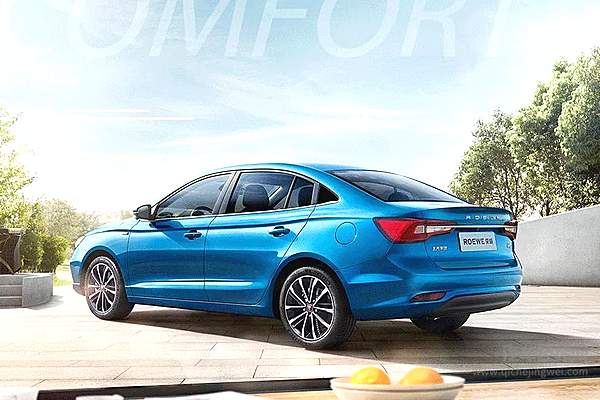 手机装进车里 荣威i5智联贺岁版给新年增加新体验