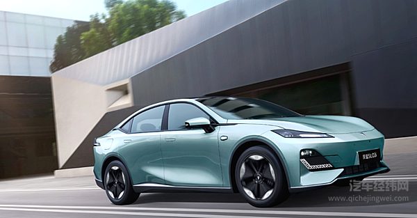 11.98万起售 小鹏MONA M03与深蓝SL03谁更具性价比？