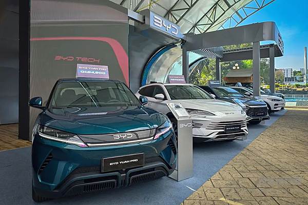 元UP于危地马拉AUTOSHOW震撼上市