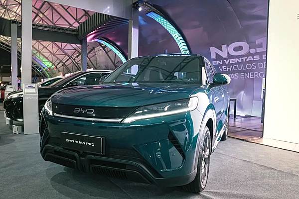 元UP于危地马拉AUTOSHOW震撼上市