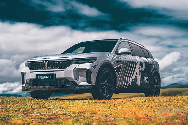 新款岚图FREE改走性价比路线 月销首破5000辆能否坚持？