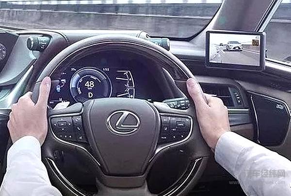 日本人造出首款无后视镜量产车！十月上市，再不怕下雨看不清了