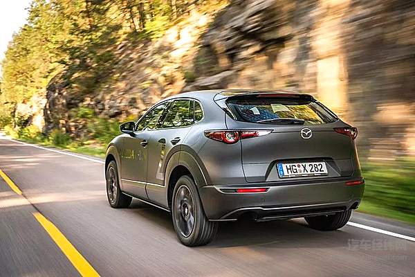 说好不造电动车的马自达 为什么也“真香”了？