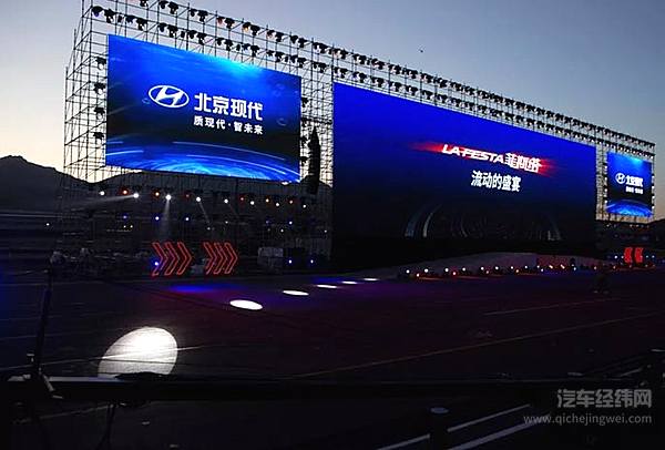 12万能买到的最帅的车！全球十佳发动机，性能吊打思域