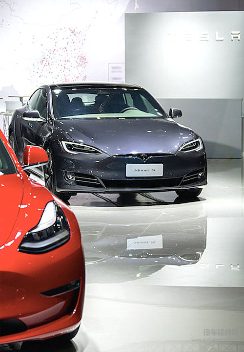 特斯拉携旗下明星车型闪耀亮相2019上海国际车展