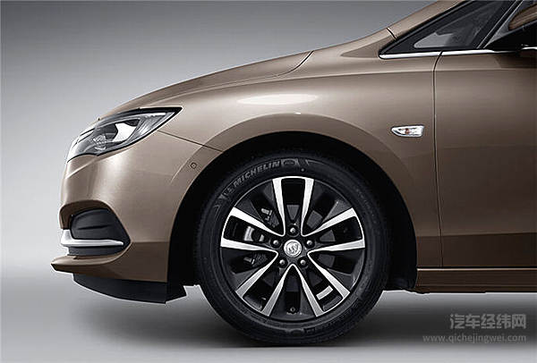 没有信小呆的锦鲤体质 想要好车还是踏实赚钱吧！