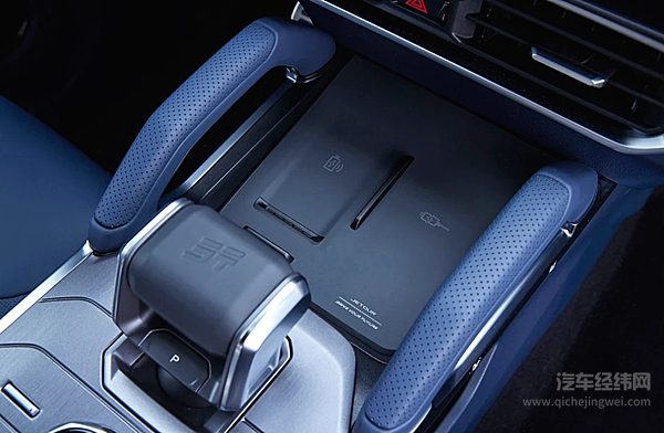 喜欢方盒子？捷途山海T2和深蓝G318谁更令你心动？