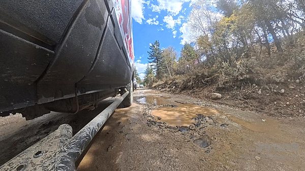 欧霸·山海硬核性能VS格聂神山云雾壮阔全景