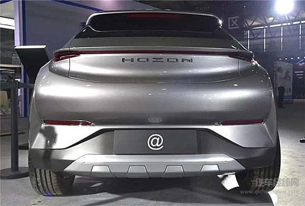 清华花10亿打造的SUV！比奔驰还漂亮，车里能围一起打麻将