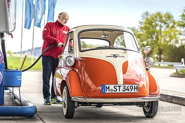 在古典与现代间徜徉：BMW ISETTA和MICROLINO的斯图加特之旅