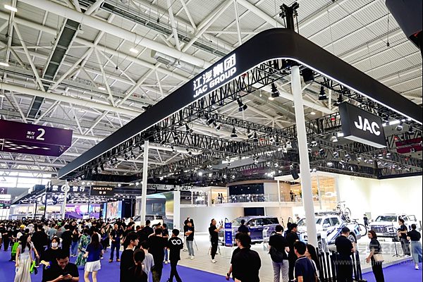 一车双舵，剑指全球！悍途PHEV全球车亮相粤港澳大湾区车展