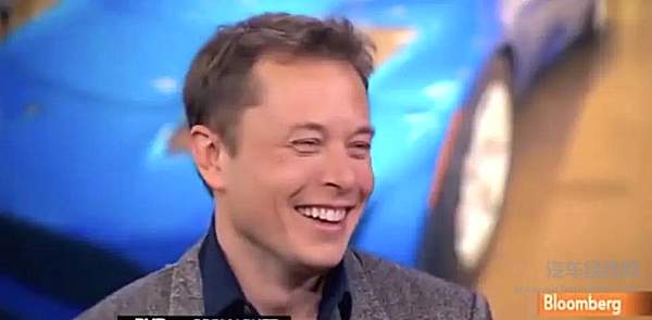 马斯克接受采访时大笑：“你见过比亚迪的车吗？”