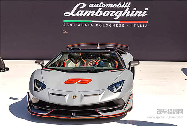 比亚迪唐EV抢镜圆石滩车展！