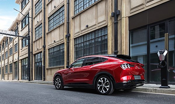 燃油车领域盈利颇丰 福特的电动化转型何时才能实现？