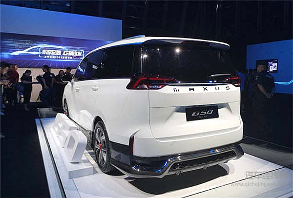 第一款自己选配定价的MPV治愈“选择障碍” 上汽大通G50满足全家期待