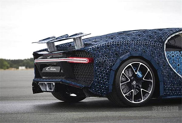 男人的大玩具也可以是乐高！