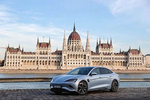 比亚迪海豚在匈牙利
