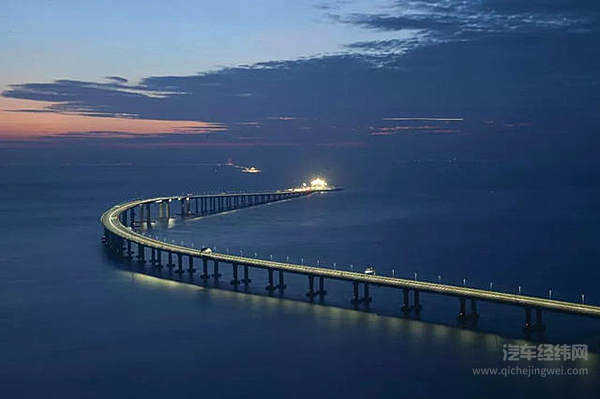 港珠澳大桥正式通车 开什么车过桥比较合适？