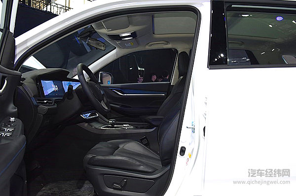 解决了电动车的“里程焦虑”后  长安新能源E-Rock玩起了年轻范儿  