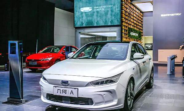 禁售燃油车的脚步越来越近 中外车企加速布局新能源！